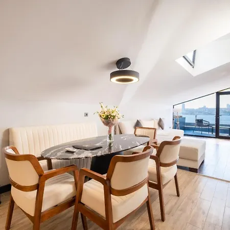216 Bosphorus *